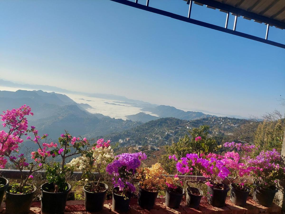 Giftland Homestay Āīzawl Exterior foto